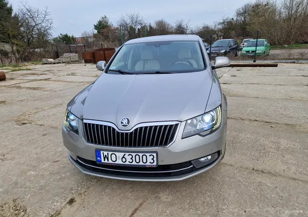 Skoda Superb cena 45000 przebieg: 345423, rok produkcji 2014 z Ostrołęka małe 211